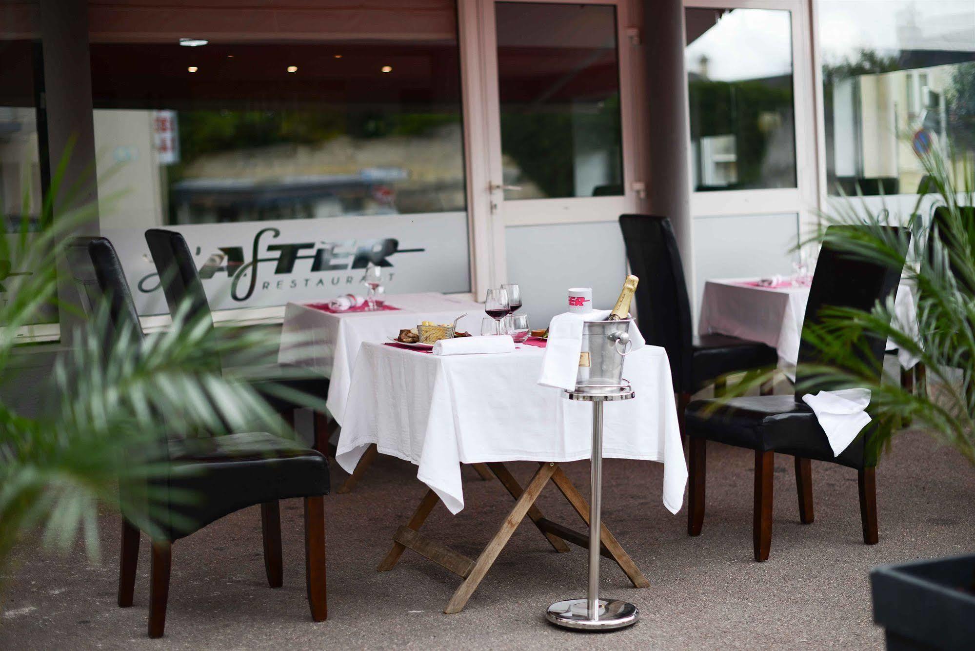 Hotel Eisenhower Port-en-Bessin-Huppain Exterior photo